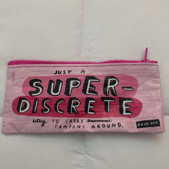 Blue Q pink pouch with fun saying - Picture 4 of 6